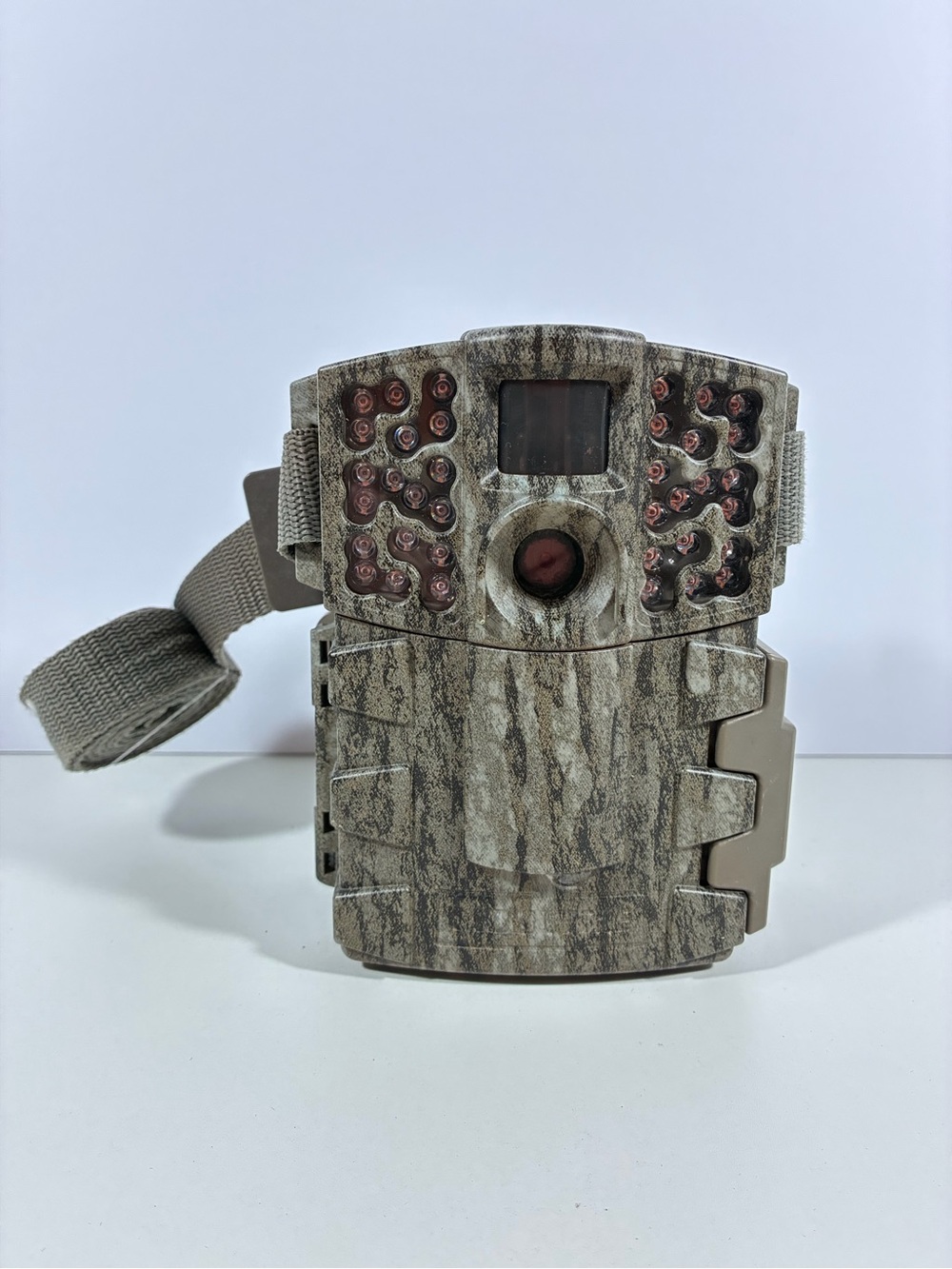 Moultrie M-880 Gen 2 Trail Camera Hunting Game Security MCG-12691 Tested WORKS